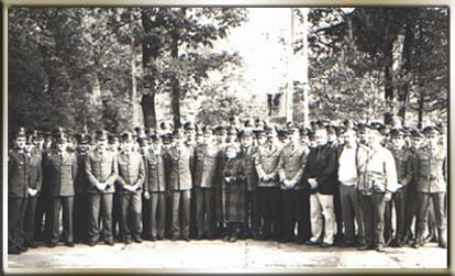 Zdjęcie zbiorowe kadry otps w Żarce nad Nysą